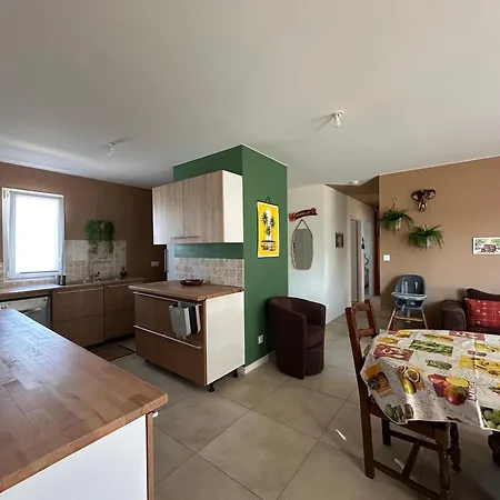 Maison Familiale Et Conviviale Proche Ocean Avec Terrain De Petanque * Le Chateau-d'Oleron