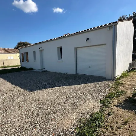 Maison Familiale Et Conviviale Proche Ocean Avec Terrain De Petanque Holiday home