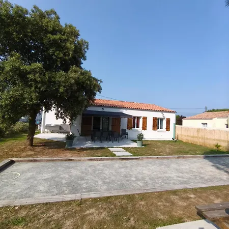 Maison Familiale Et Conviviale Proche Ocean Avec Terrain De Petanque *