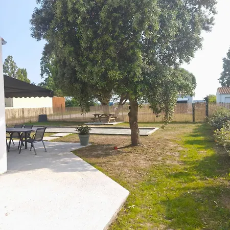 Maison Familiale Et Conviviale Proche Ocean Avec Terrain De Petanque Holiday home *